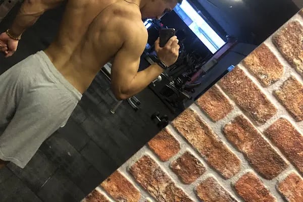 R GYM Fitness Salonu - Reaksiyon Fitness Akademi İnegöl Spor Salonu - Resim 12