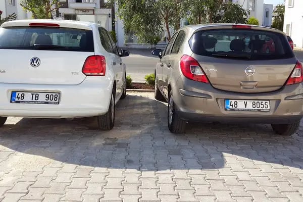 Marina Car Rental - Resim 12