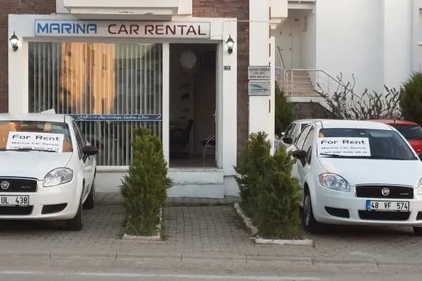 Marina Car Rental - Resim 11