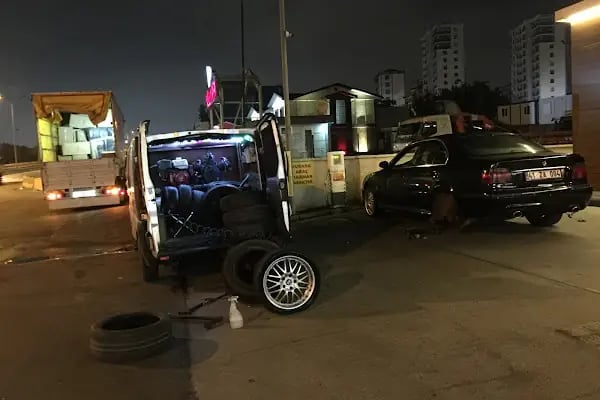 İstinye Oto Lastik &amp; Oto Kuaför &amp; Oto Yıkama - Aden Garage - Resim 16