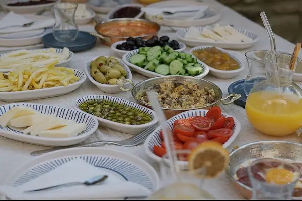 FLORA BİRGİ TAŞ KONAK - Resim 3