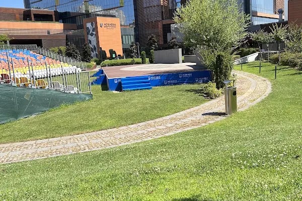 Acıbadem Üniversitesi - Resim 13