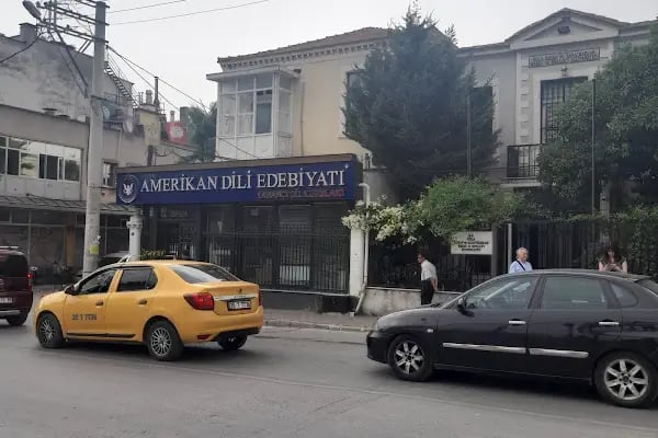 Amerikan Dili Edebiyatı Yabancı Dil Kursları Buca Şubesi - Resim 2