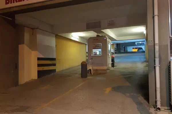 Belediye Otopark - Resim 5