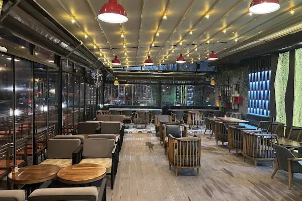 Bahçe'de Kahvaltı ve yemek servisi. - Resim 1