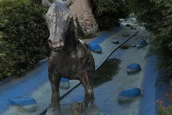 Karabağlar Belediyesi Uğur Mumcu Parkı - Resim 10