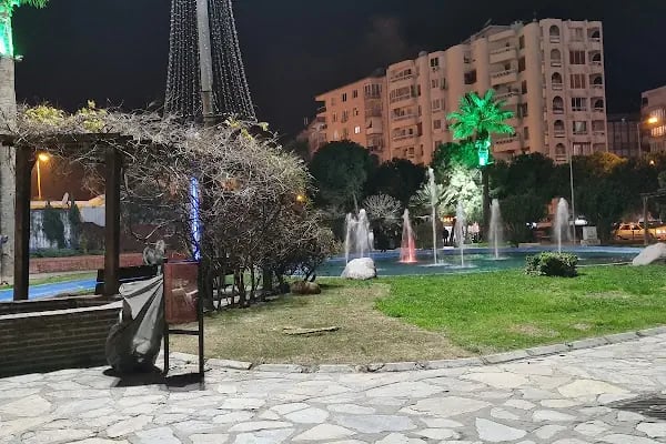 Karabağlar Belediyesi Uğur Mumcu Parkı - Resim 6
