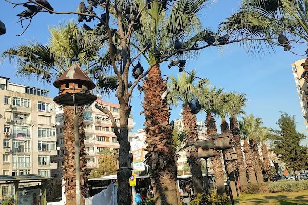 Karabağlar Belediyesi Uğur Mumcu Parkı - Resim 7