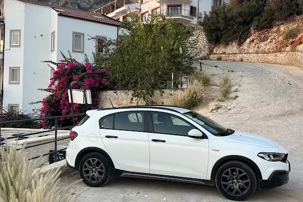 Farmer Car Rental - Resim 3