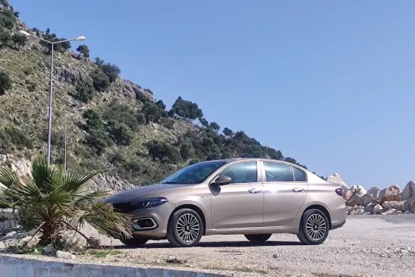 Farmer Car Rental - Resim 4