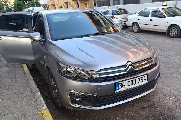 Farmer Car Rental - Resim 7