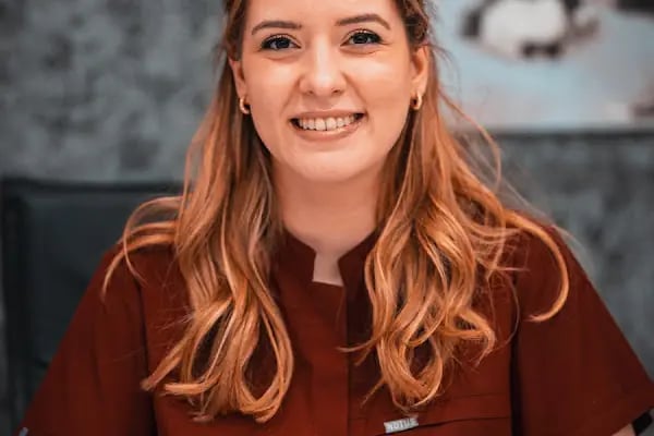 Diş Hekimi Melike BAKKALOĞLU KÖROĞLU - Resim 11
