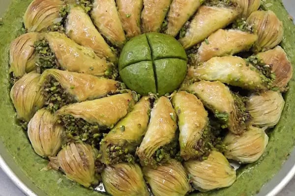 Sini Alâ Baklava - Resim 4