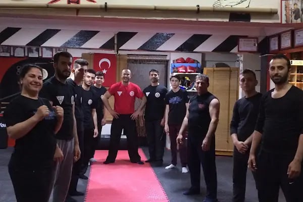 İzmir Yakın Dövüş Sanatları Eğitim Merkezi - Resim 19