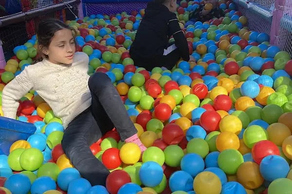 JoyGarden Cafe ve Çocuk Oyun Alanı - Resim 15