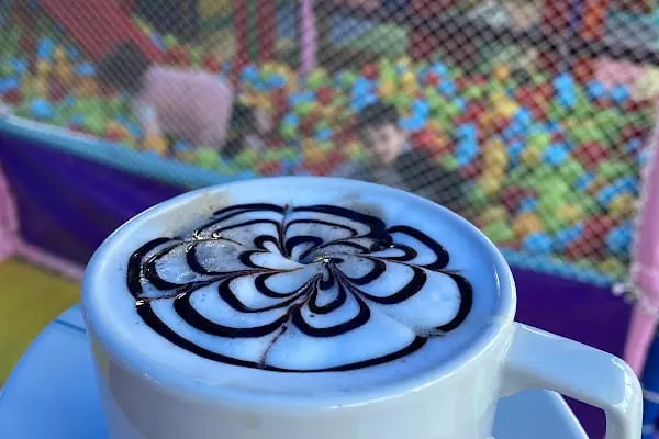 JoyGarden Cafe ve Çocuk Oyun Alanı - Resim 11