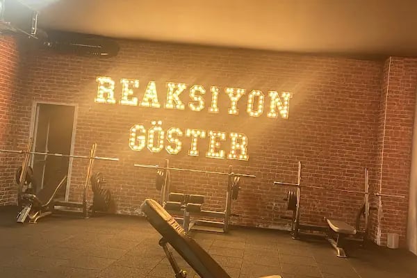 R GYM - AVM Yolu Şubesi - Reaksiyon Fitness Akademi İnegöl Spor Salonu - Resim 4