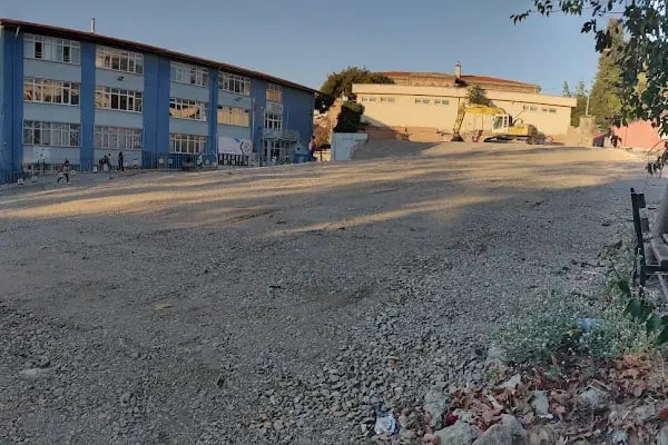 Balıkesir Karesi Ortaokulu - Resim 12