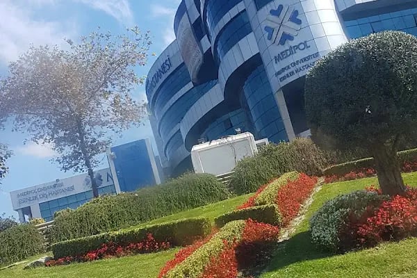 Medipol Üniversitesi Esenler Hastanesi - Resim 9