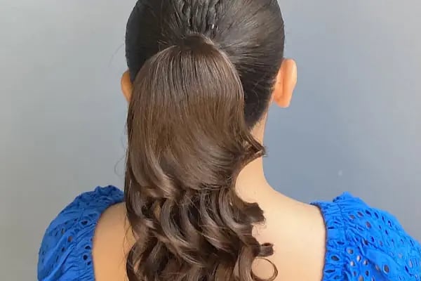 KUAFÖR NAZLI, 23 yıllık tecrübe heryıl yeni eğitimlere katılan bir salon - Resim 7