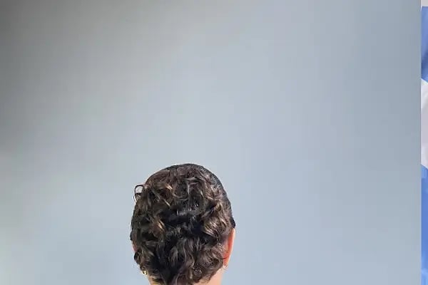 KUAFÖR NAZLI, 23 yıllık tecrübe heryıl yeni eğitimlere katılan bir salon - Resim 11