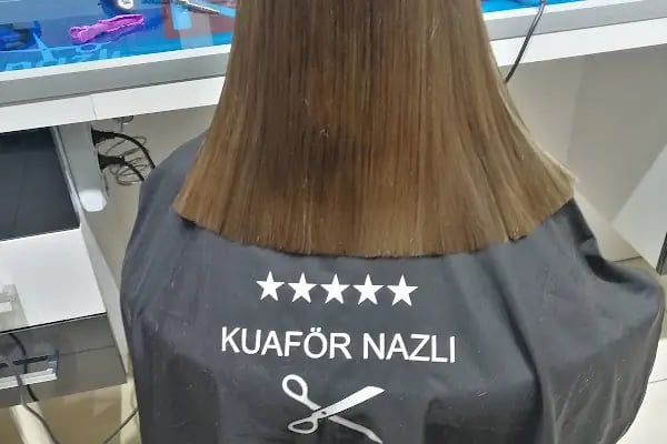 KUAFÖR NAZLI, 23 yıllık tecrübe heryıl yeni eğitimlere katılan bir salon - Resim 17