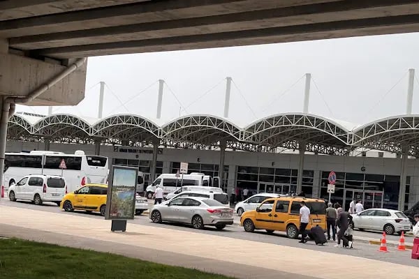 Airport Antalya Rent a Car - Resim 1