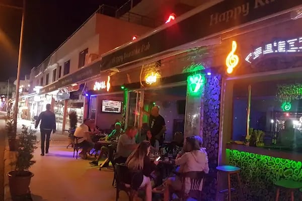 HORRIBLES KARAOKE BAR - Resim 1