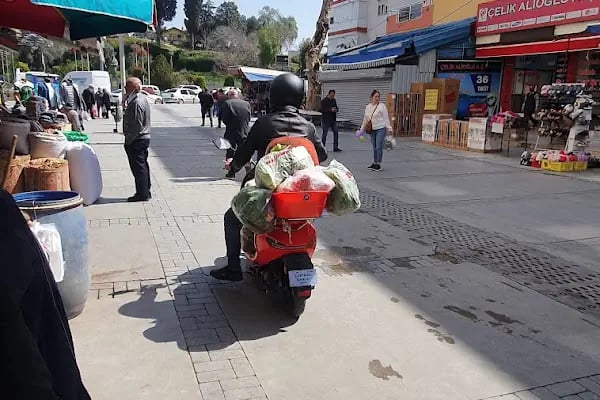 Bayraklı Sevgi Yolu - Resim 15