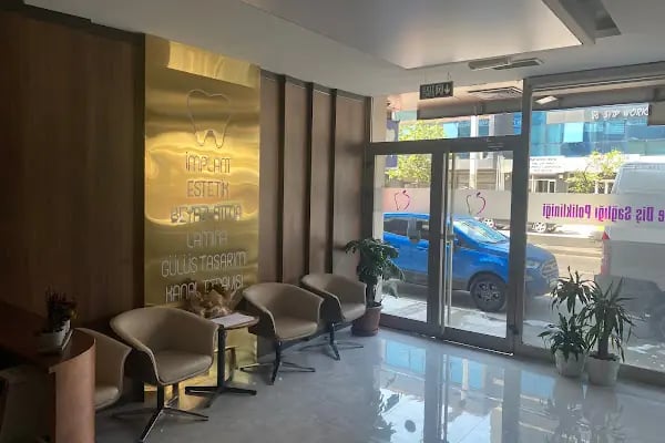 İzmir Dent Özel Ağız ve Diş Sağlığı Polikliniği - Resim 13