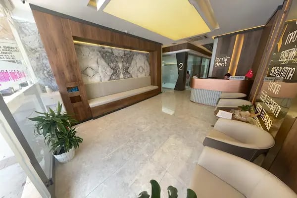 İzmir Dent Özel Ağız ve Diş Sağlığı Polikliniği - Resim 4