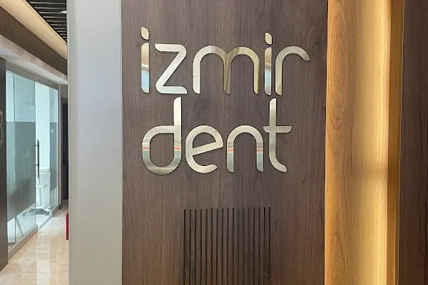 İzmir Dent Özel Ağız ve Diş Sağlığı Polikliniği - Resim 8