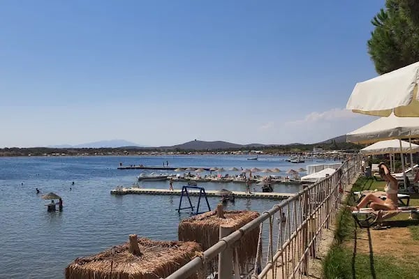 Mola Beach Club - Resim 20