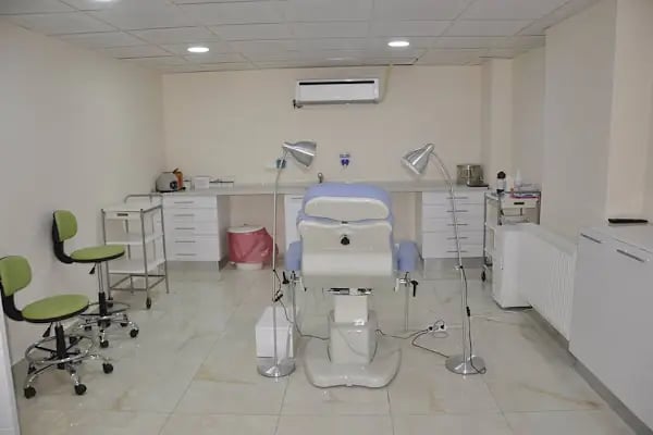ORC Estetik Ve Plastik Cerrahi Kliniği - Opr. Dr Ömer Faruk ERİN - Resim 1