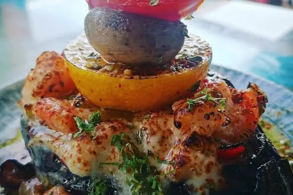 Garo's Restaurant - Resim 7