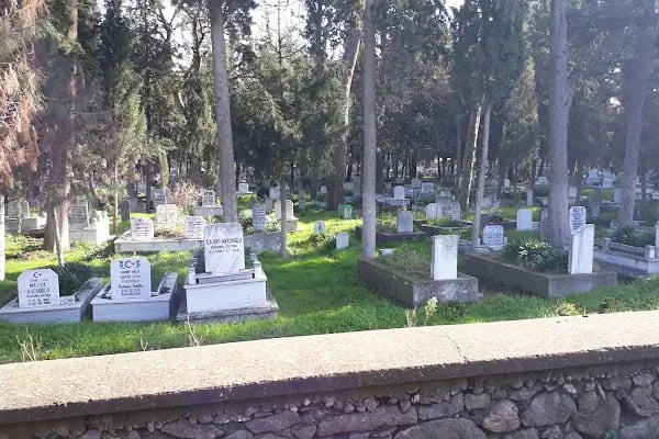 Kepsut Mezarlığı - Resim 1