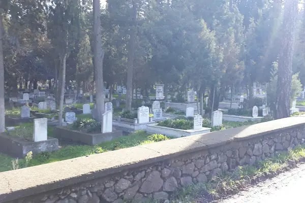 Kepsut Mezarlığı - Resim 5