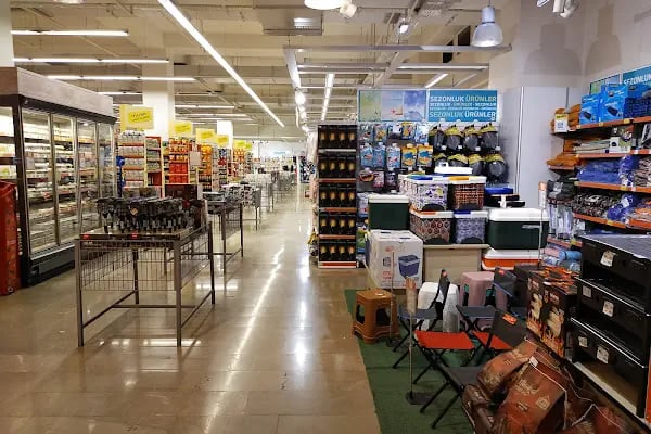 Novaland Outlet Alışveriş Merkezi - Resim 5