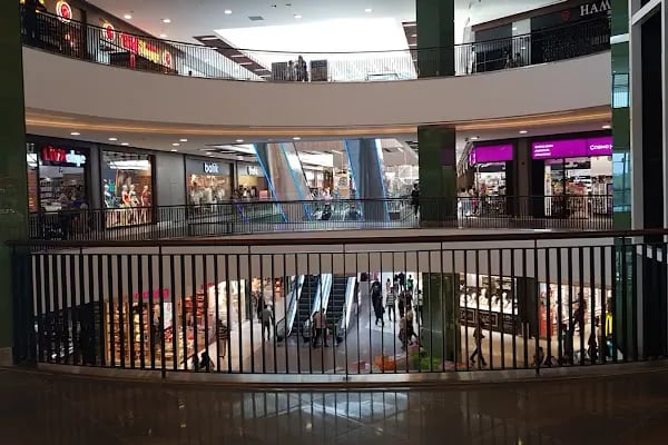 Novaland Outlet Alışveriş Merkezi - Resim 13