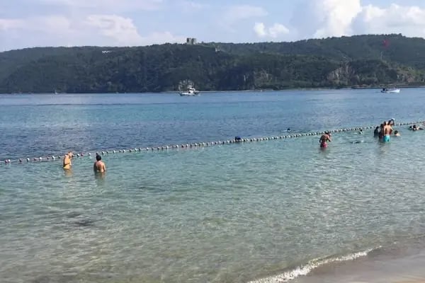 Sarıyer Altınkum Bayanlar Plajı - Resim 16