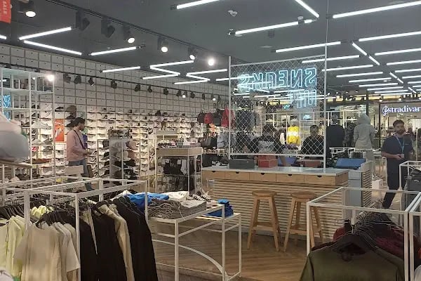 Sneaks Up - Terracity Antalya Avm - Resim 2