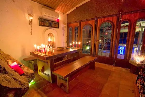 Urga Restaurant &amp; Beach - Resim 14