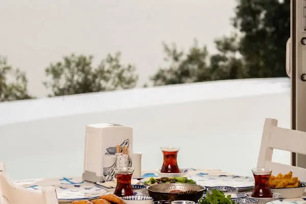 Urga Restaurant &amp; Beach - Resim 15