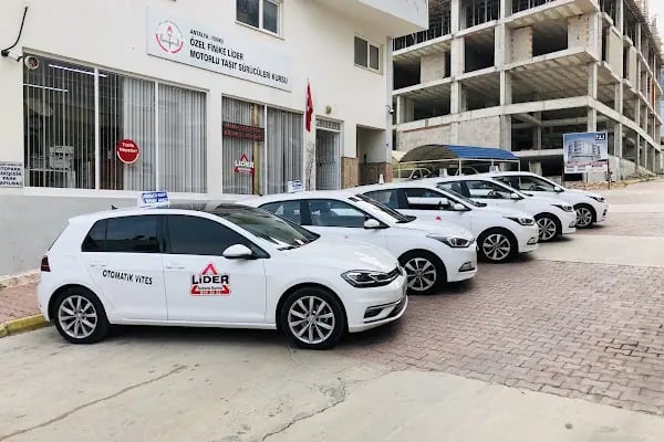 Özel Finike Lider Sürücü Kursu - Resim 12