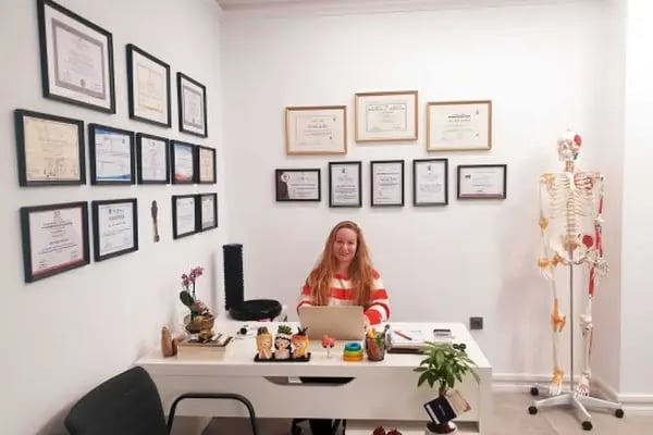 Uzm. Fzt. Ayşe Bahar Kızılhisar Dilmen, Fizyoterapi Ve Rehabilitasyon - Resim 1