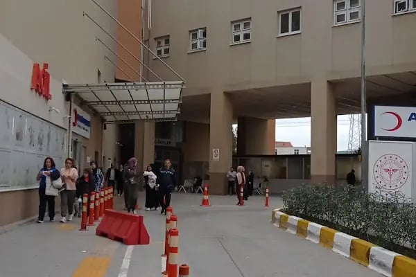 Buca Seyfi Demirsoy Kadın Doğum ve Çocuk Hastalıkları Ek Binasi - Resim 15