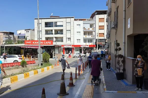 Buca Seyfi Demirsoy Kadın Doğum ve Çocuk Hastalıkları Ek Binasi - Resim 3