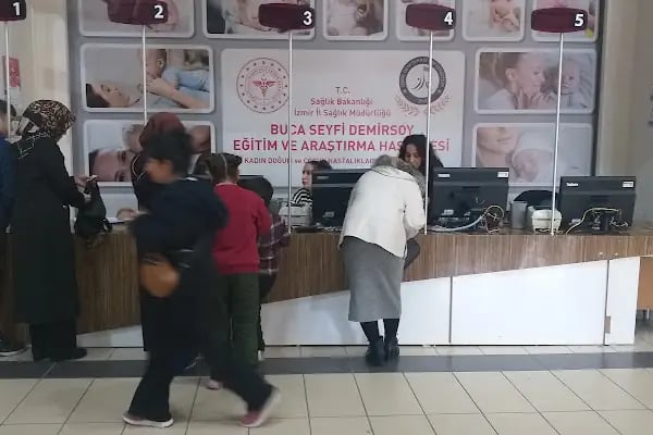 Buca Seyfi Demirsoy Kadın Doğum ve Çocuk Hastalıkları Ek Binasi - Resim 6