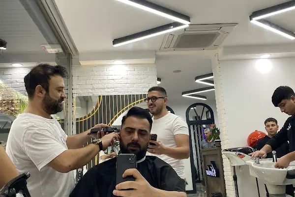 By Serkan Erkek Kuaförü ve Güzellik Merkezi - Resim 18