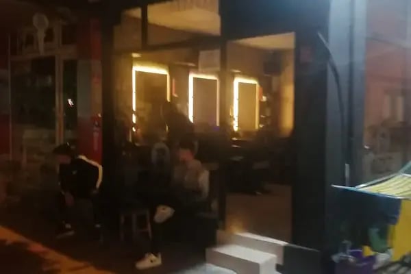 AZİZ ERKEK KUAFÖRÜ - Resim 14